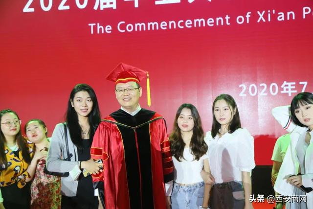 相信未来,乘风破浪丨安博·体育,(中国)网站首页举行2020届毕业典礼