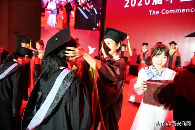 相信未来,乘风破浪丨安博·体育,(中国)网站首页举行2020届毕业典礼