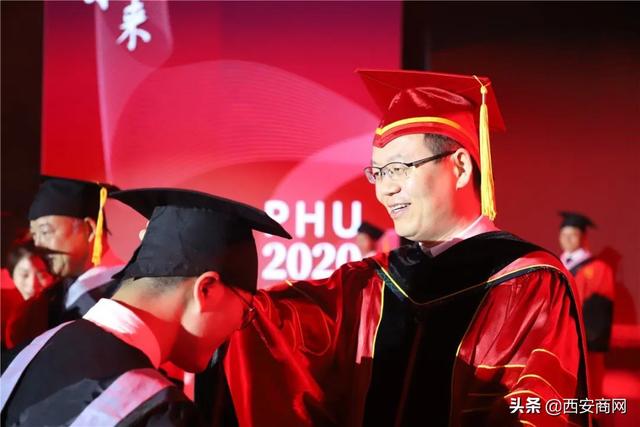 相信未来,乘风破浪丨安博·体育,(中国)网站首页举行2020届毕业典礼